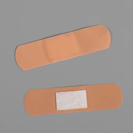 Cerotto di primo soccorso per medicazione in PE di plastica impermeabile traspirante di colore della pelle da 72 * 19 mm